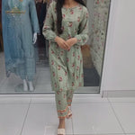 Load and play video in Gallery viewer, Luxury Pakistani 2 pce Linen Co-Ord Print Dress Ready to Wear Outfit
