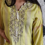 Load image into Gallery viewer, SEHRIARAZ Pakistani Salwar Kameez Ladies Ready Made Asian Indian Shalwar outfit YLW
