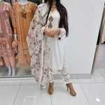 Load image into Gallery viewer, SEHRIRAZ BESPOKE COLLECTION SALWAR KAMEEZ WHT
